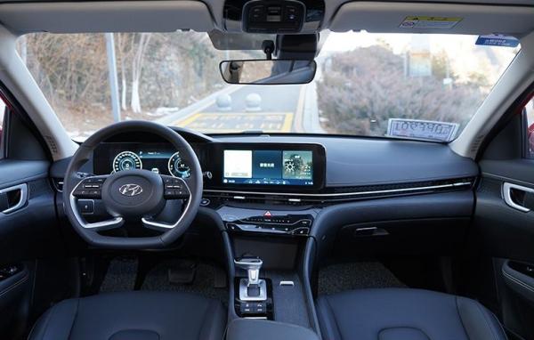 試駕北京現代名圖，造型前衛卻逐漸被市場淘汰！