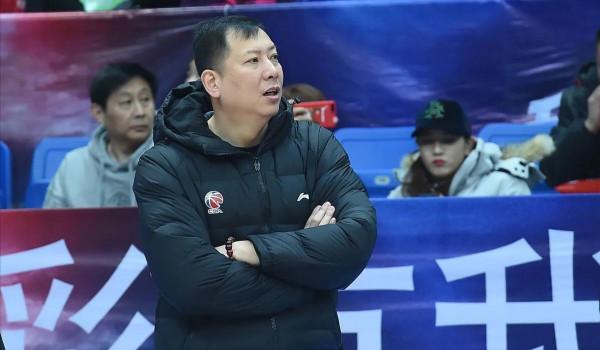 首鋼主帥辭職，或前往遼籃擔任防守助教