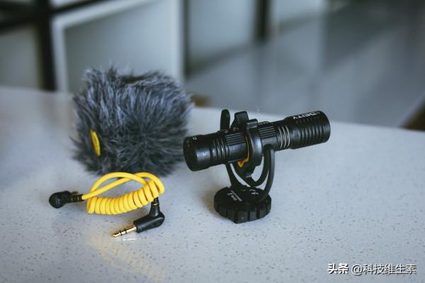 輕量級必備 體驗愛圖仕deity v-mic d4 duo雙向拾音攝影麥克風