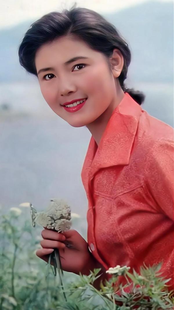 80年代女神 姜黎黎