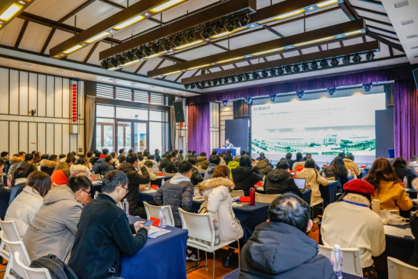 降溫有驚喜！南國山巔邂逅冰雪奇緣