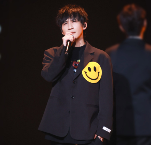 我們的歌：戴佩妮被大張偉、汪蘇瀧感動哭，林子祥、胡夏實至名歸