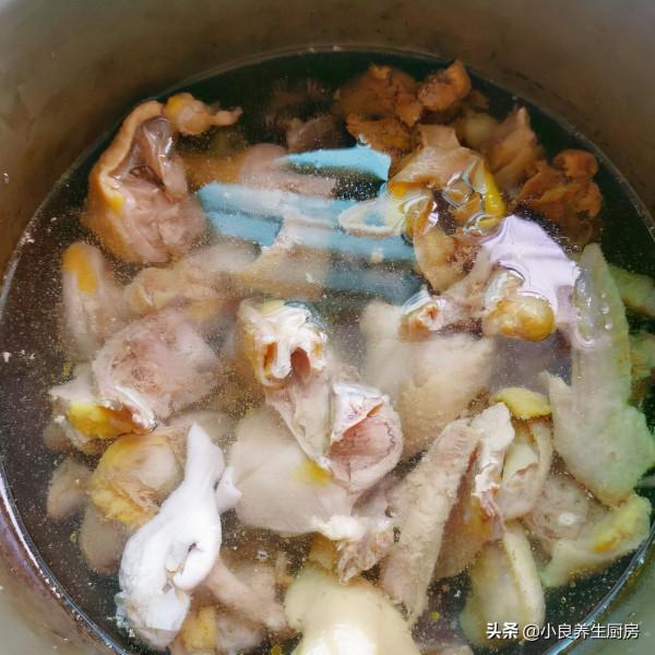 立冬後喝湯最養人,貴也要捨得,滋補又暖胃,廣東人經常喝 立冬後喝湯最養人,貴也要捨得,滋補又暖胃,廣東人經常喝