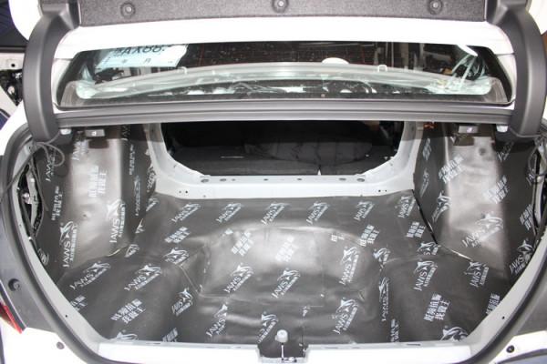 清清靜靜 鄭州環亞本田思域汽車隔音改裝大白鯊