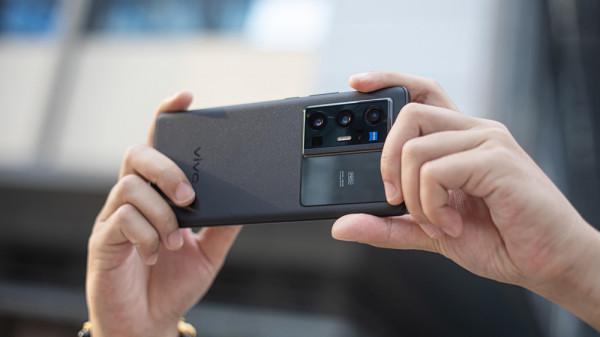 5499元起!vivo X70 Pro+今日首銷,V1自研影像晶片加持 5499元起!vivo X70 Pro+今日首銷,V1自研影像晶片加持