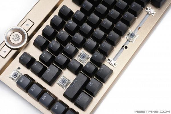 美商海盜船K100璀璨金機械鍵盤賞析 美商海盜船K100璀璨金機械鍵盤賞析