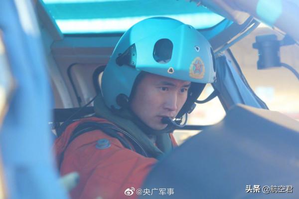 中國海軍寒區搜救演練的幾個亮點，機型、人員和裝置都更顯專業