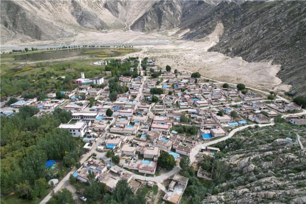 西藏有個與世隔絕的小村子,人們世代打魚為生,牛皮船舞十分獨特 西藏有個與世隔絕的小村子,人們世代打魚為生,牛皮船舞十分獨特