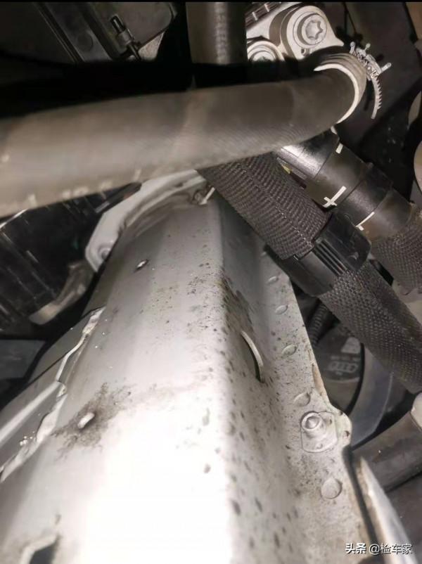 有錢任性!為綠牌花68萬買輛保時捷卡宴混動,網友:這是個祖宗 有錢任性!為綠牌花68萬買輛保時捷卡宴混動,網友:這是個祖宗