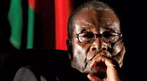 90歲高齡連任總統，他執政40年把國家搞窮，100萬億不夠買個麵包