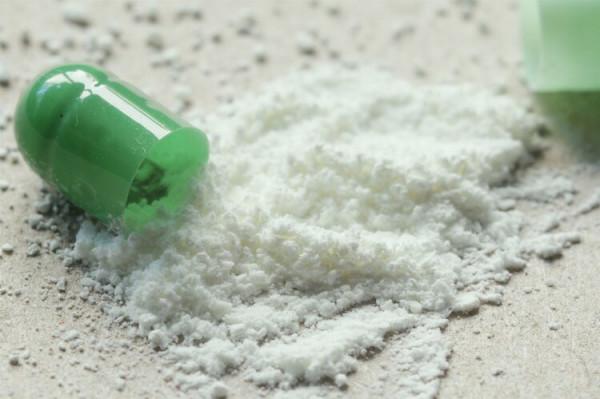 “頭孢就酒，一喝就走”是謠言？提醒：吃這2類藥物，也不能喝酒