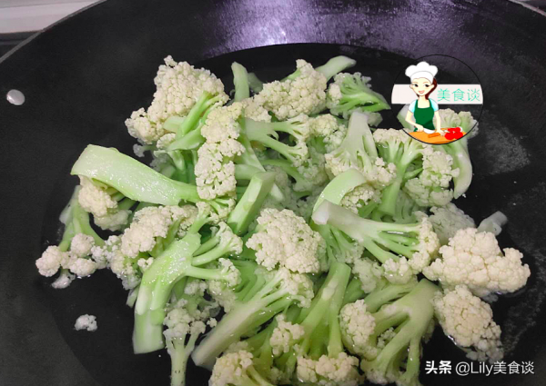 夏天，這蔬菜多給孩子吃，加料一炒真香呀，脆嫩爽口，好吃又營養