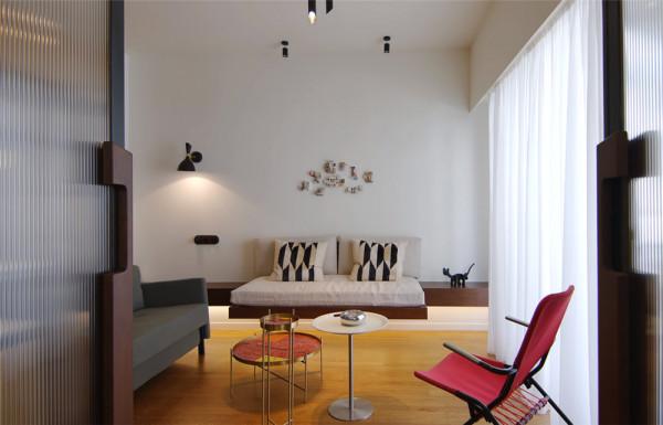 發現一對70後夫婦的家：48㎡的古典裝修很有味道，實在太會裝飾了