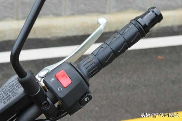 不只是價效比高 準公升級四缸街車 川崎Z900簡單試駕 不只是價效比高 準公升級四缸街車 川崎Z900簡單試駕