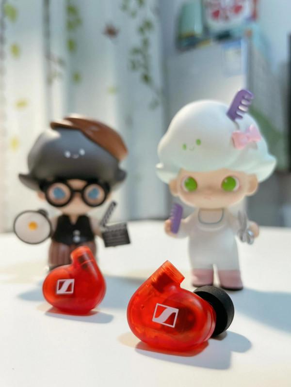 森海塞爾 IE 100 PRO 監聽耳機：品質與顏值雙線上的黑馬選手