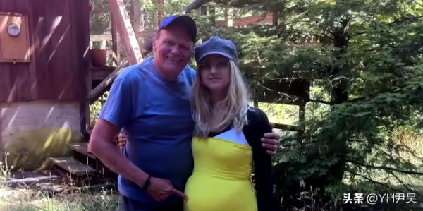 震驚美國的詐騙奇案，女騙子讓自己17歲女兒嫁給60歲老男人