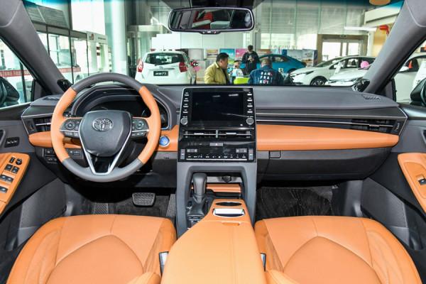 豪華有排面!30萬買商務座駕 別克君越艾維亞vs豐田亞洲龍 豪華有排面!30萬買商務座駕 別克君越艾維亞vs豐田亞洲龍