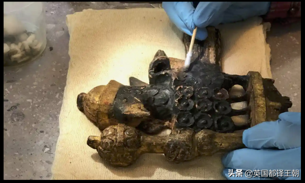 “令人難以置信!”古董商發現都鐸女王擁有的價值 75 英鎊的木鳥 “令人難以置信!”古董商發現都鐸女王擁有的價值 75 英鎊的木鳥