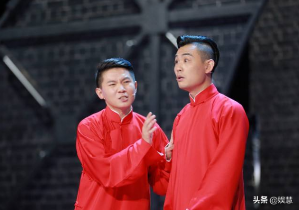 盧鑫玉浩春晚相聲全是老段子，逗哏的太急，捧哏太搶
