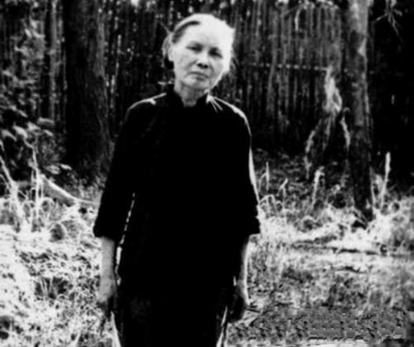 夏伯根:鄧小平的繼母,兩人僅差5歲,卻不離不棄半個世紀 夏伯根:鄧小平的繼母,兩人僅差5歲,卻不離不棄半個世紀