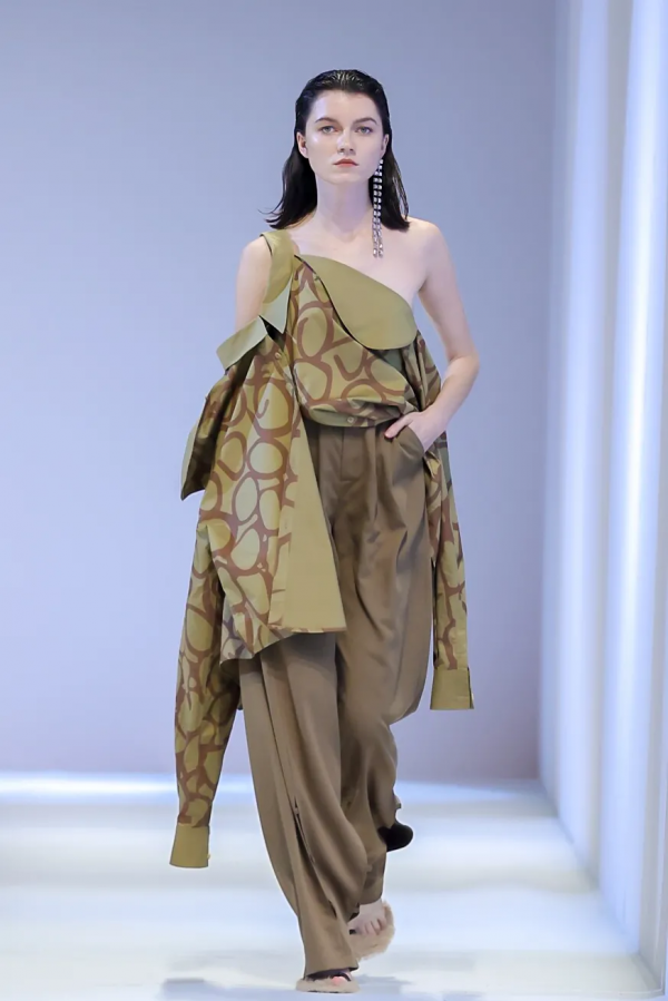 評論 | 中國國際時裝週，能給北京文化消費市場帶來什麼？