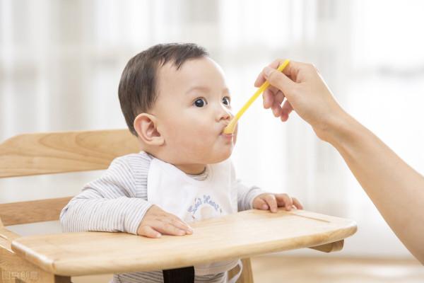 你家小寶就是不願意吃飯,我來教你幾招 你家小寶就是不願意吃飯,我來教你幾招
