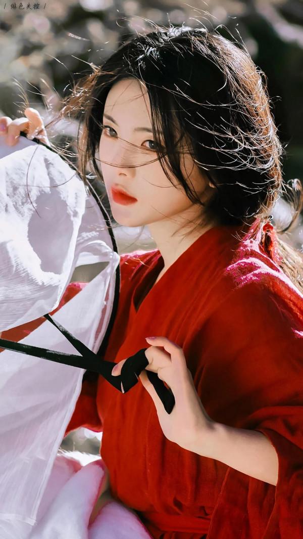 楊超越神明少女