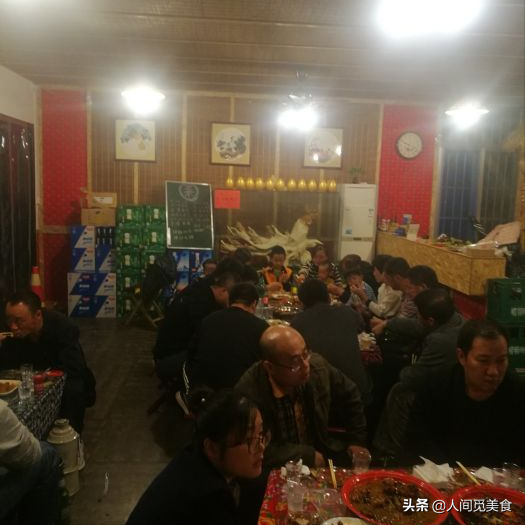 山東這家炒雞店,128元1份量大料足實惠,一年要賣40000多隻雞 山東這家炒雞店,128元1份量大料足實惠,一年要賣40000多隻雞