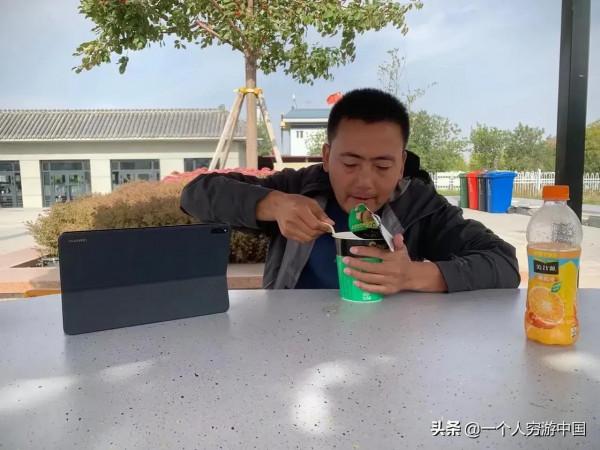 “一個人窮遊中國”和“行走世界的北京老劉”，都是我的最愛