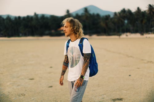 農村怪現象:100個年輕人,有50個沒結婚,還有30個離過婚 農村怪現象:100個年輕人,有50個沒結婚,還有30個離過婚