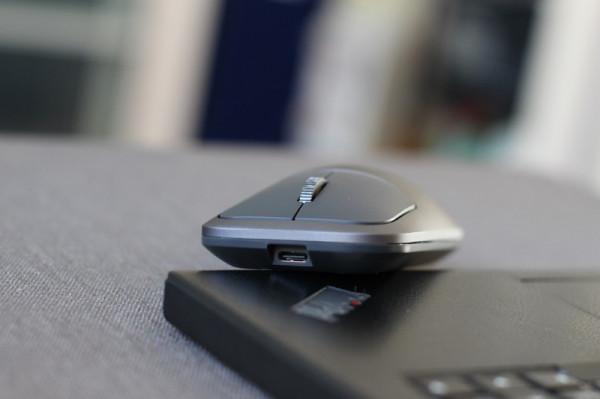 雷柏M700多模無線滑鼠（無線充電版）上手體驗