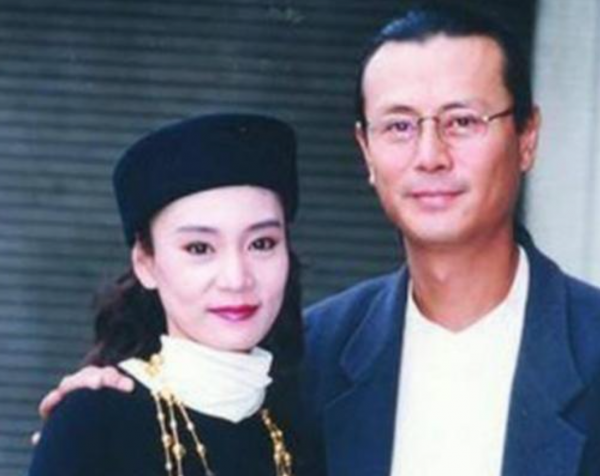 太后專業戶劉雪華,慘遇渣男終身不孕,晚年丈夫墜樓身亡 太后專業戶劉雪華,慘遇渣男終身不孕,晚年丈夫墜樓身亡