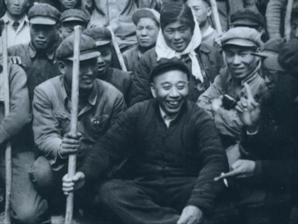 上將王震與夫人王季青“閃婚”，卻能56年風雨同舟，白頭到老