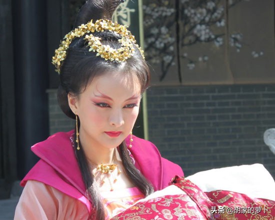 寶蓮大姐演妖精，洪世馨生啃胡蘿蔔，“劇拋臉”真的太上頭