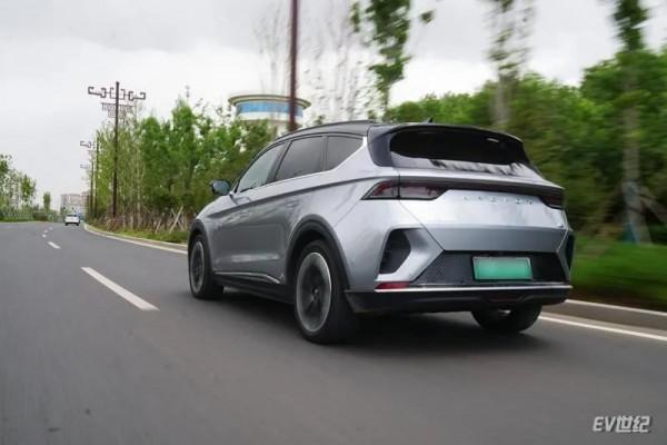 高速見功力:京津長途往返體驗極狐阿爾法T 高速見功力:京津長途往返體驗極狐阿爾法T