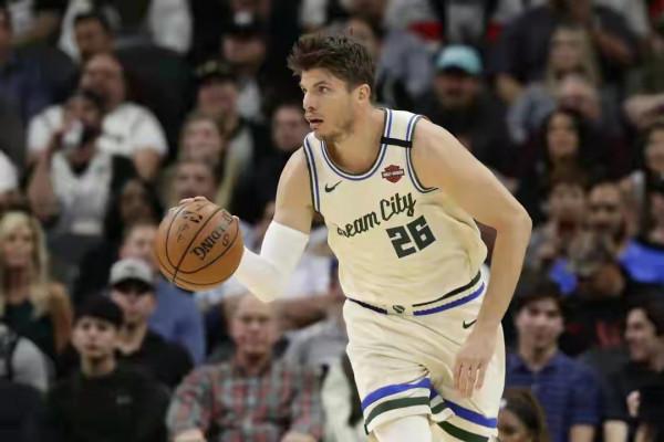 03年被稱為選秀大年,那麼這屆出了多少全明星、又出了多少巨星? 03年被稱為選秀大年,那麼這屆出了多少全明星、又出了多少巨星?