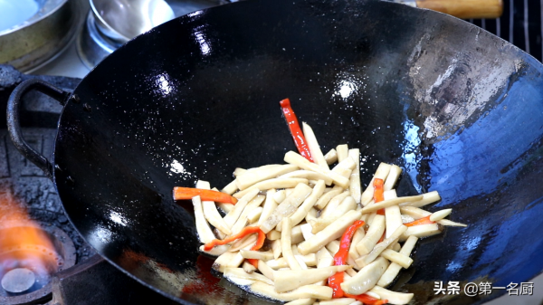 冬天多吃素菜身體好,試試這5道家常小炒,少油清淡,營養不上火 冬天多吃素菜身體好,試試這5道家常小炒,少油清淡,營養不上火