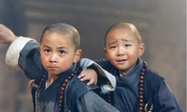 7位過氣藝人現狀：有人“卑微求工作”，有人哭窮兜裡只剩100萬