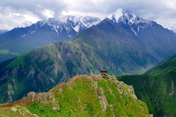 你還在輕信別人口中的高加索嗎?現在去看看它真實模樣 你還在輕信別人口中的高加索嗎?現在去看看它真實模樣