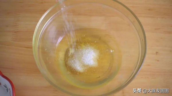 剩飯也能做成鬆餅?不要麵粉,不要烤盤,軟蓬蓬,香噴噴 剩飯也能做成鬆餅?不要麵粉,不要烤盤,軟蓬蓬,香噴噴