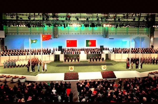 1921-2021，中國重要的一百個瞬間