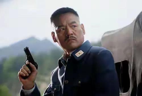 演員巍子：離異後淨身出戶，與兒子冷戰15年，在外從不提父子關係