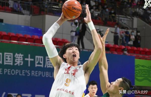CBA三訊息:四川續約進攻大腦,餘嘉豪完虐山東,周琦復出迎首戰 CBA三訊息:四川續約進攻大腦,餘嘉豪完虐山東,周琦復出迎首戰