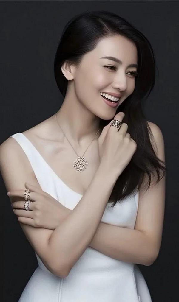 高圓圓 女神明星高畫質美圖桌布