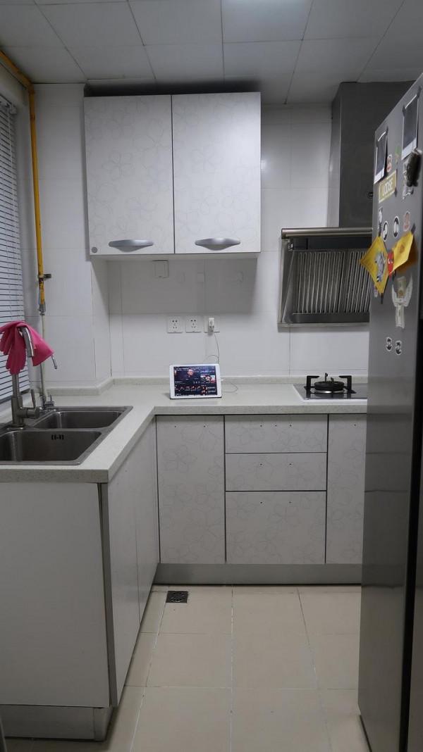 花500塊改造後，我簡直太愛我的廚房了