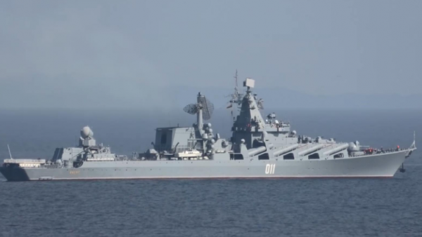 日俄領土爭端再起風波，克宮強勢回應，萬噸重巡出動，導彈10連擊