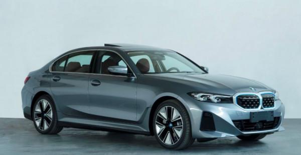 銷量明星再出發，新寶馬3系諜照來襲，配曲面雙聯屏，或推純電版