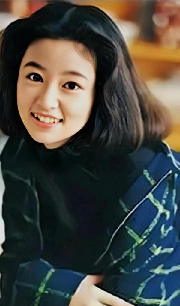 小時候的女神（林心如）