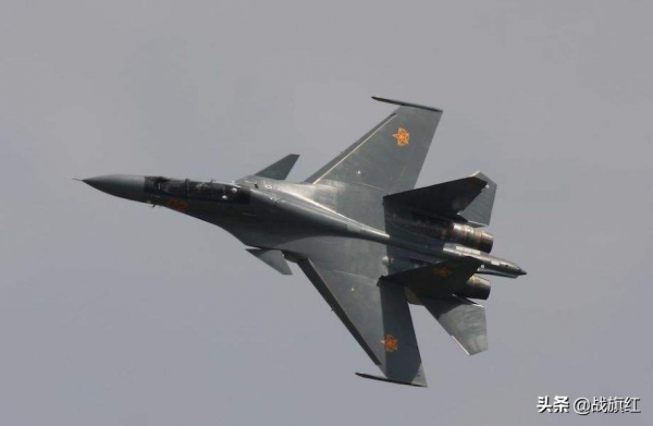 哈薩克軍力有多強？曾經手握1400枚核彈，為何自廢武功