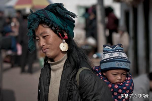 彝族年趕集 大涼山十年記之2011(2) 彝族年趕集 大涼山十年記之2011(2)